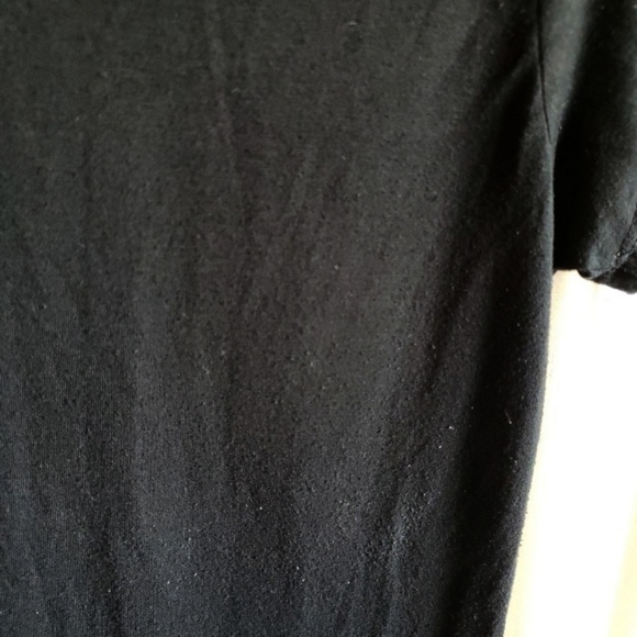 1 Harry Potter graphic tee, Hogwarts, size large - Picture 4 of 5